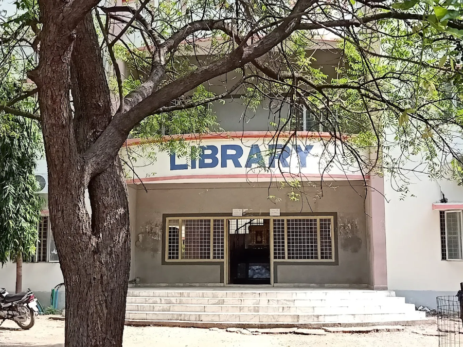 Kakatiya Medical College, Warangal - College Image