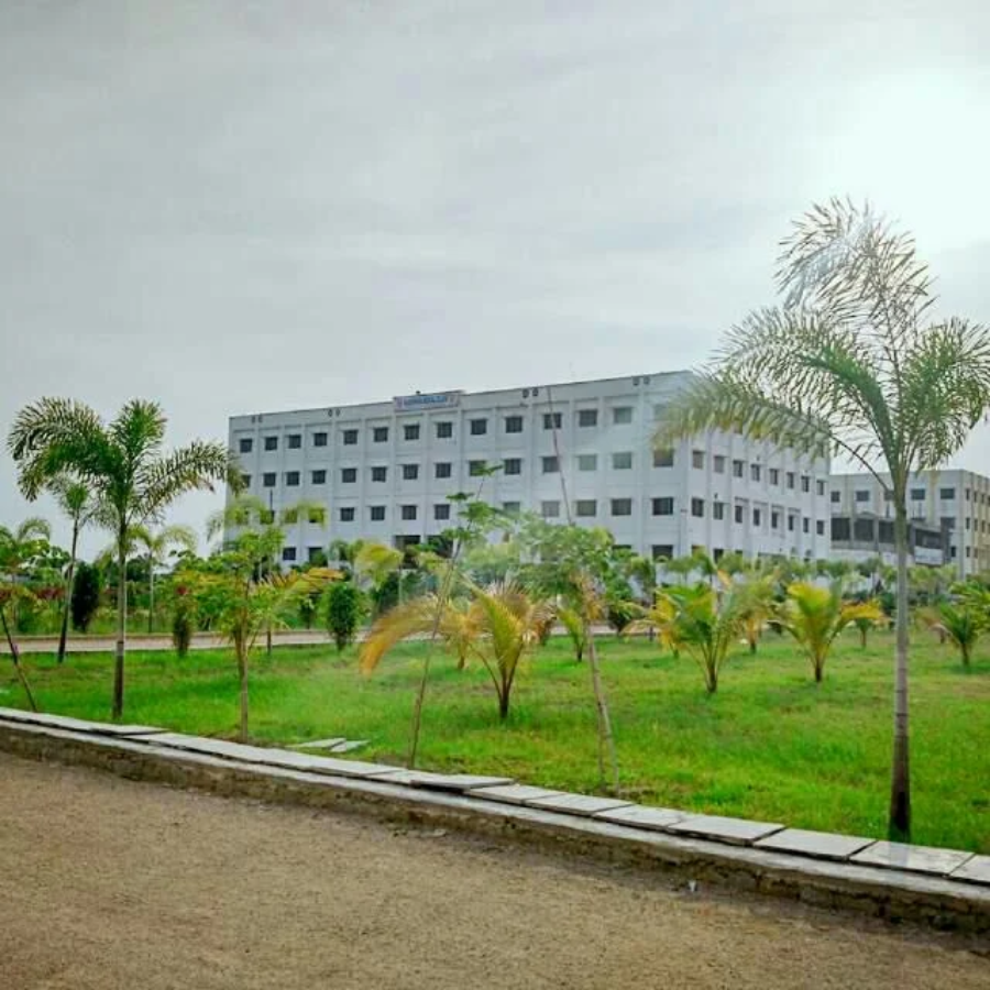 Maheshwara Medical College, Medak - College Image