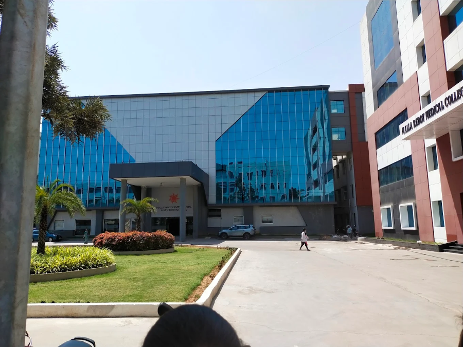 Mallareddy Medical College for Women, Hyderabad - College Image