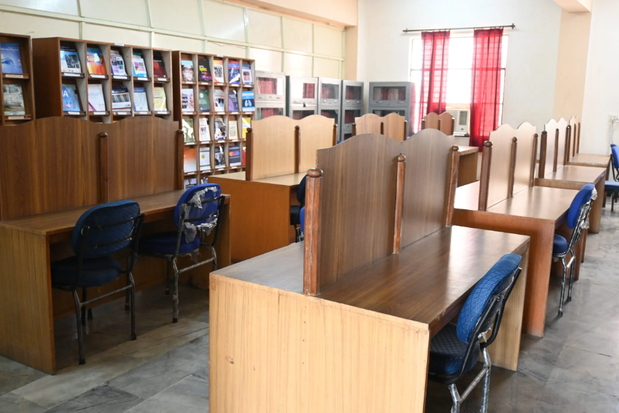 Varun Arjun Medical College & Hospital, Shahjahanpur - College Image