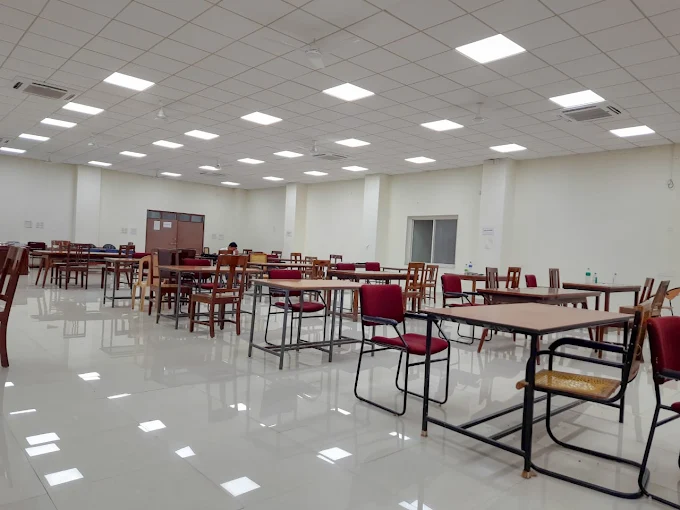 Mahatma Gandhi Memorial Medical College, Indore - College Image