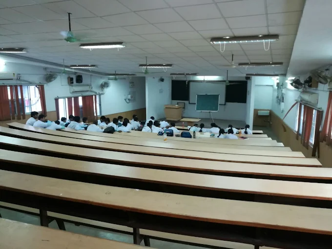 Rajendra Institute of Medical Science, Ranchi - College Image