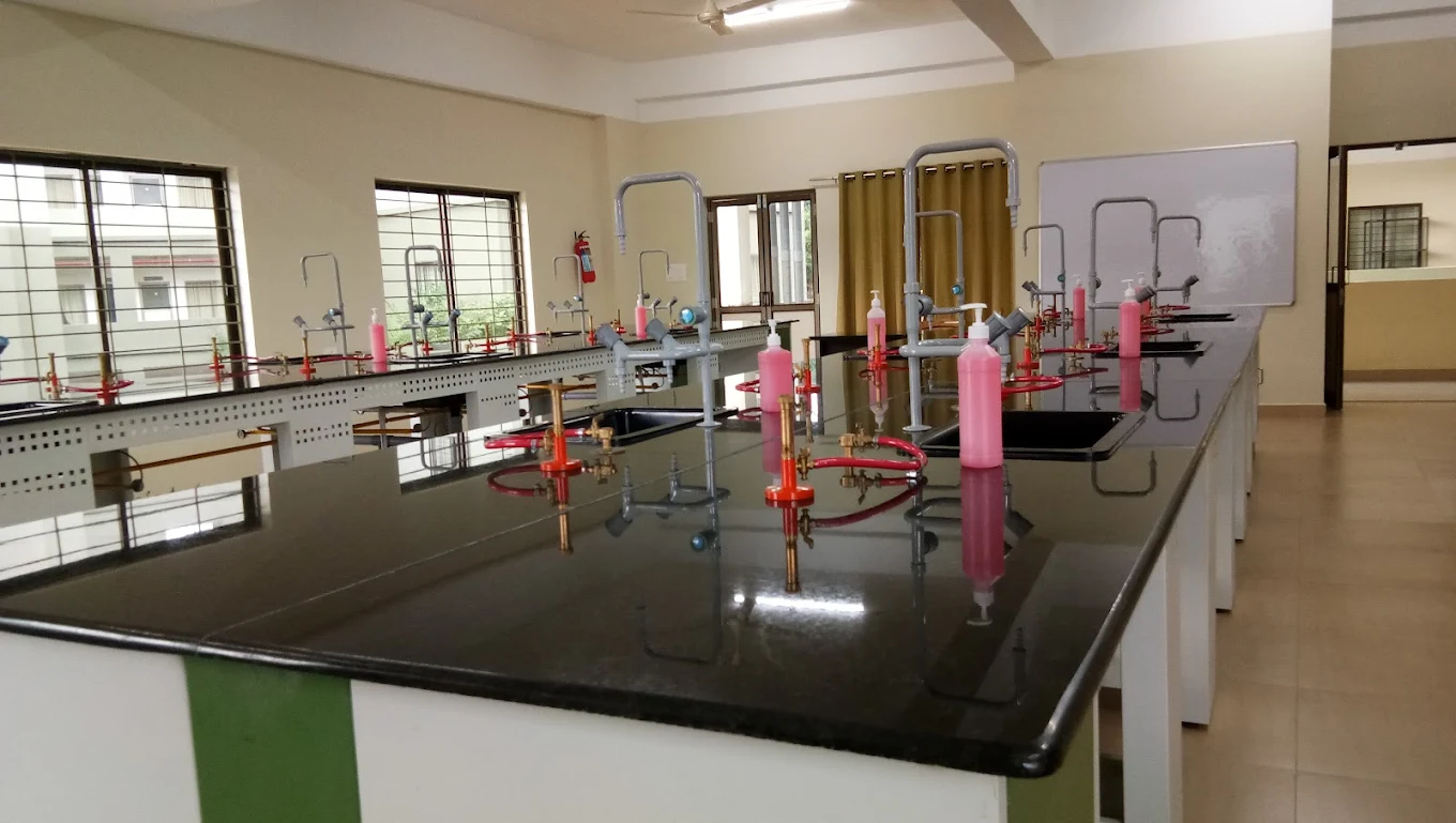 Dr. Moopen s Medical College, Wayanad - College Image