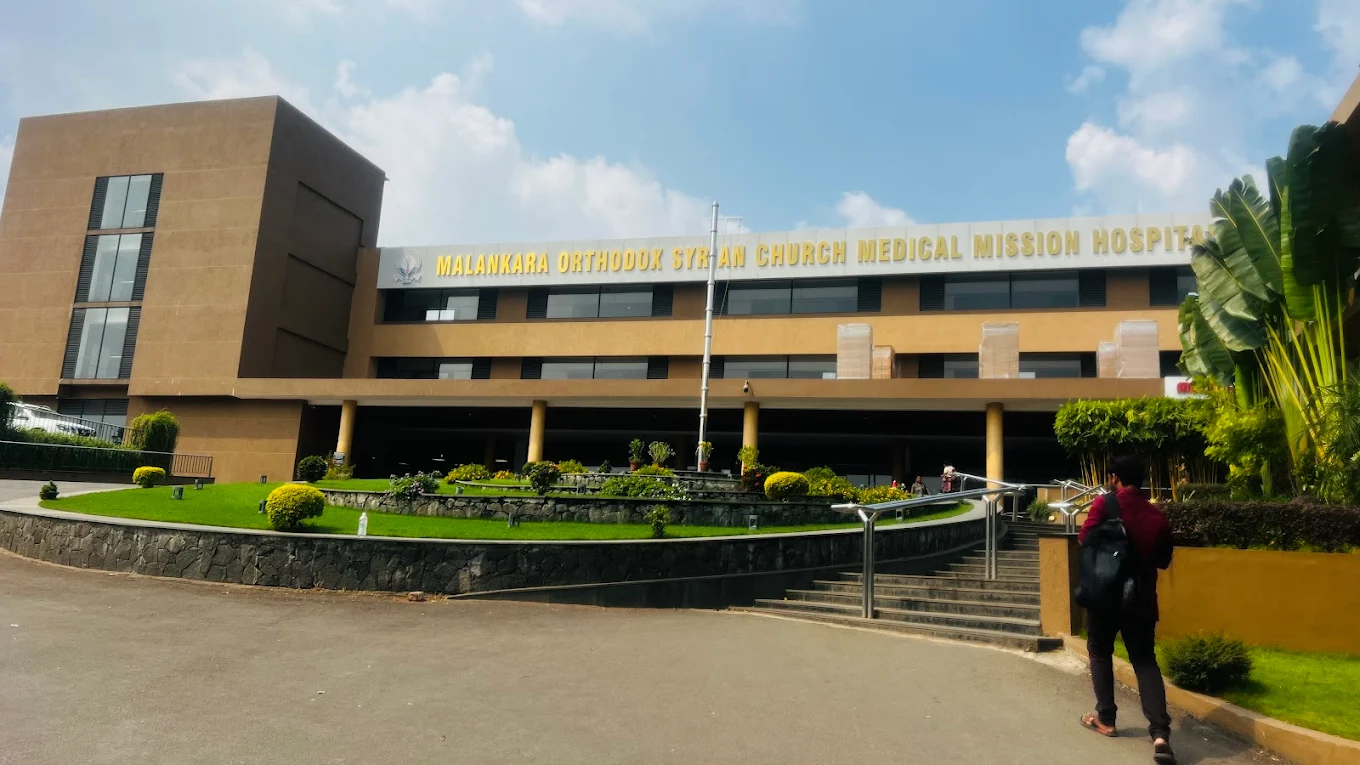 Malankara Orthodox Syrian Church Medical College & Hospital, Kolenchery - College Image
