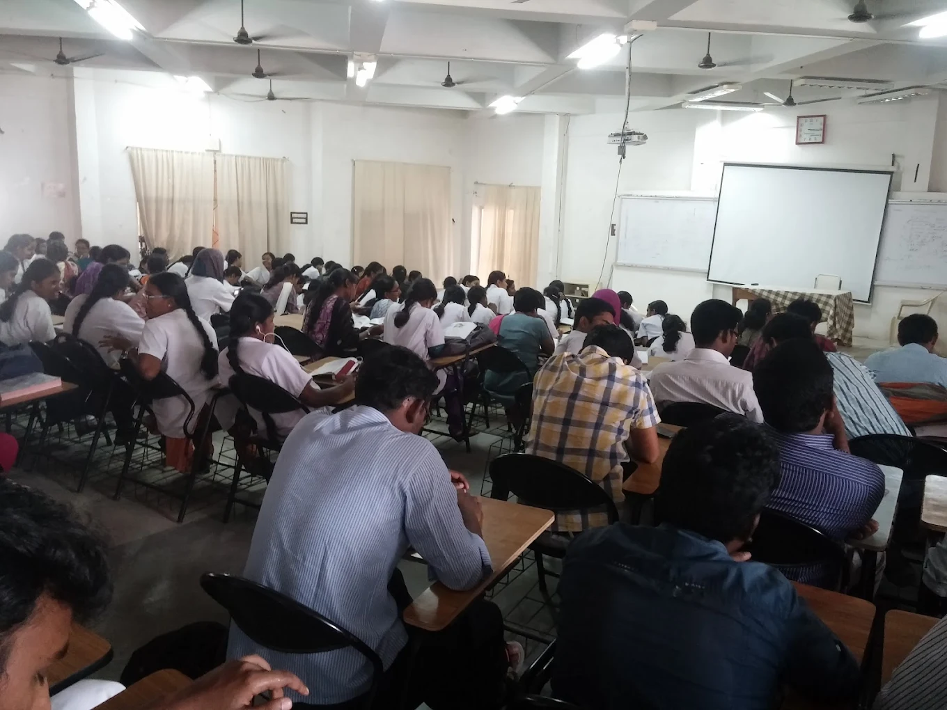 Tirunelveli Medical College & Hospital, Tirunelveli - College Image