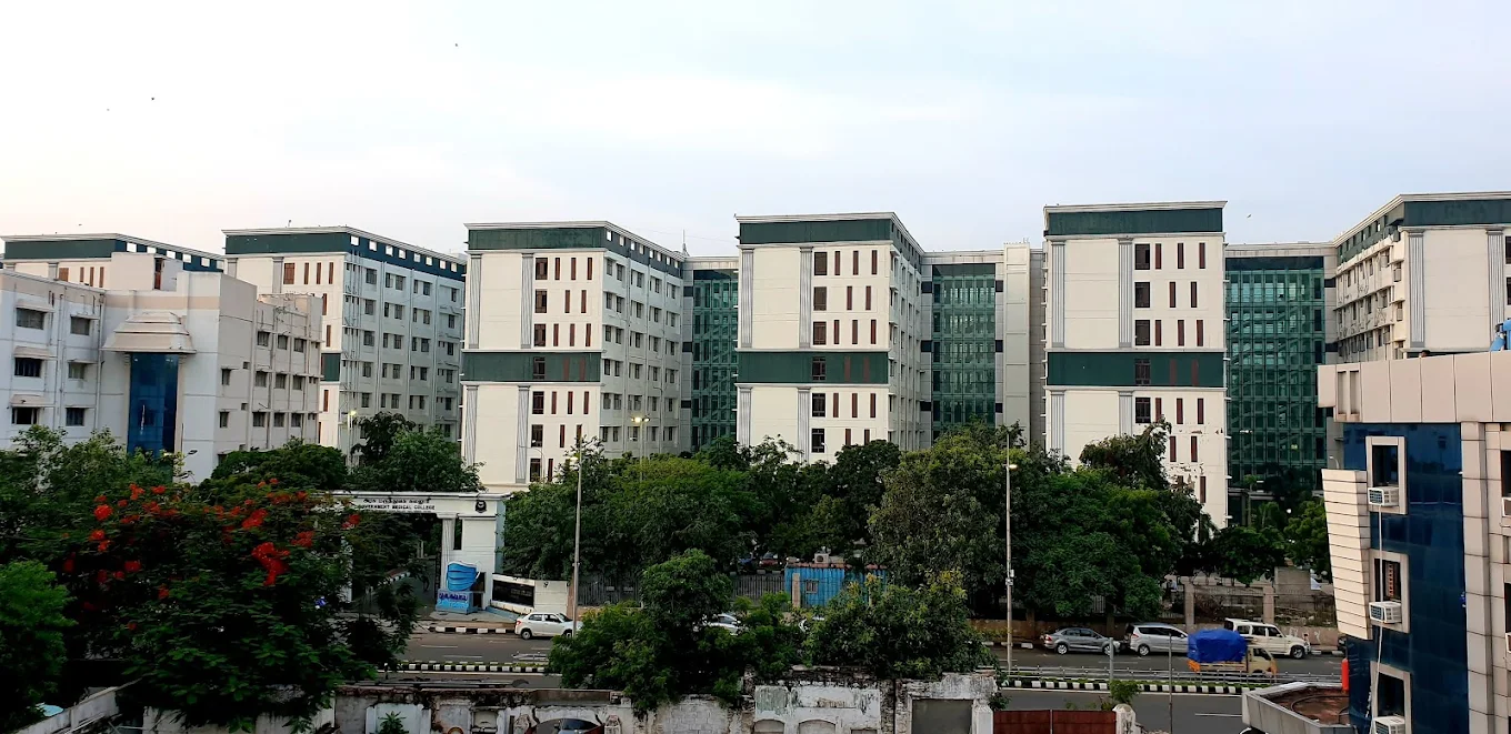 Government Medical College & Hospital , Omandurar - College Image
