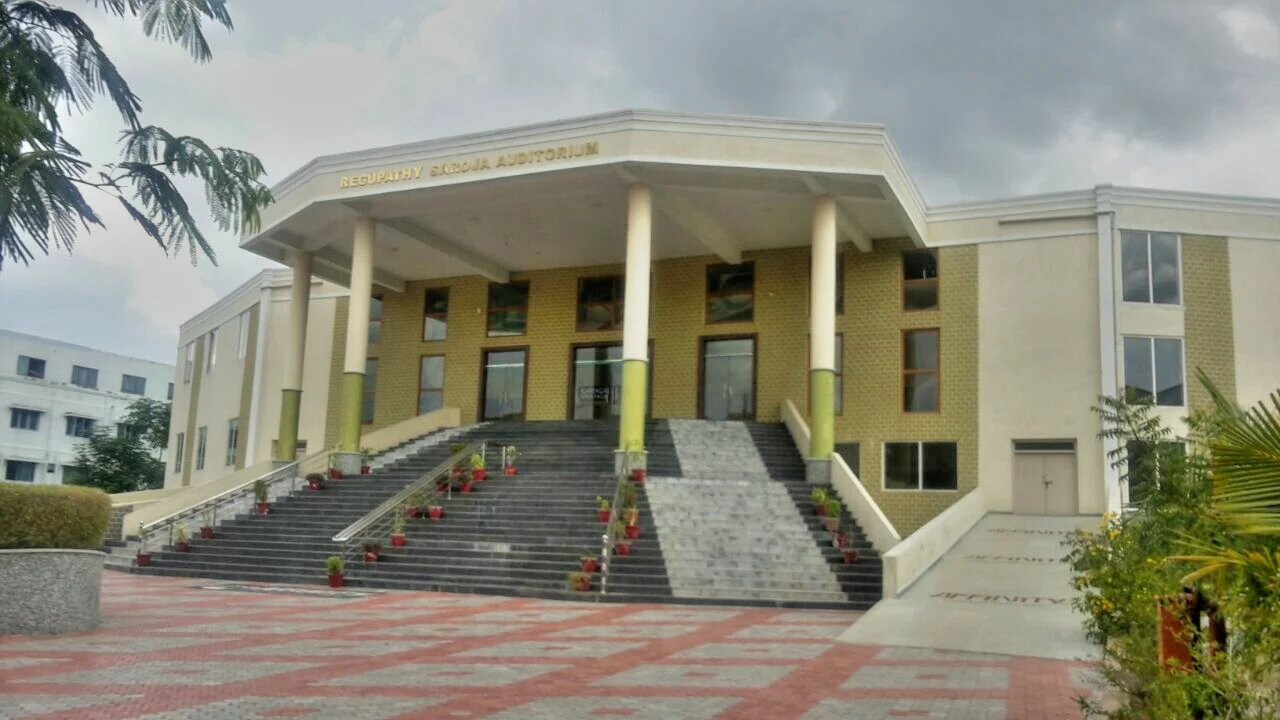 Karpaga Vinayaga Institute of Medical Science & Research Centre, Maduranthagam - College Image