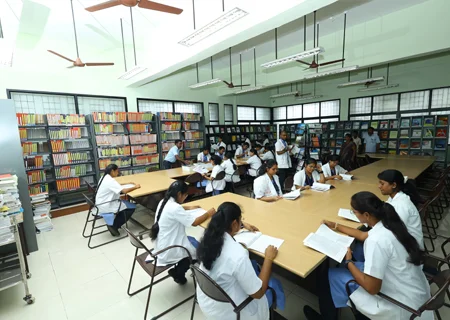 Melmaruvathur Adiparasakthi Institute Medical Sciences and Research, Kancheepuram - College Image