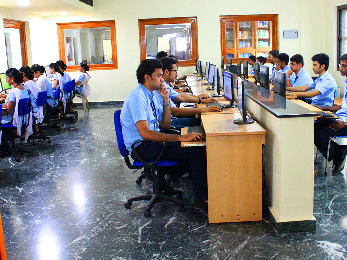 Sree Mookambika Institute of Medical Science, Kanyakumari - College Image