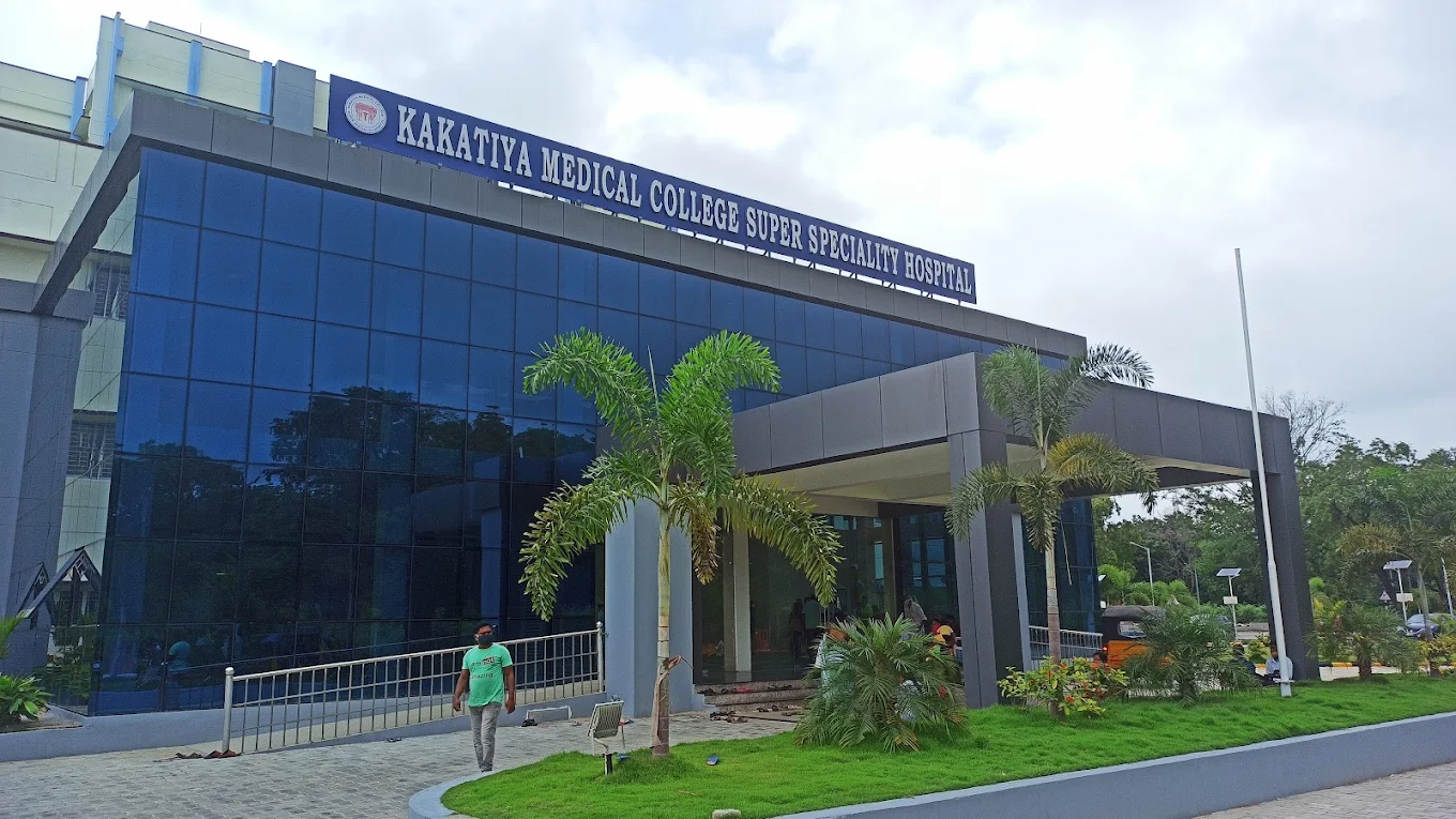 Kakatiya Medical College & Hospital, Warangal - College Image