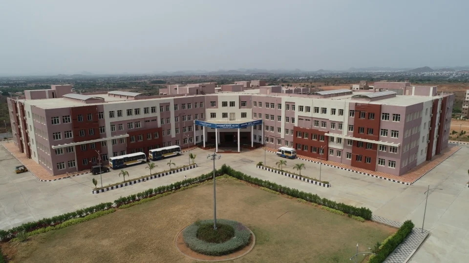 Government Medical College & Hospital, Mahabubnagar - College Image