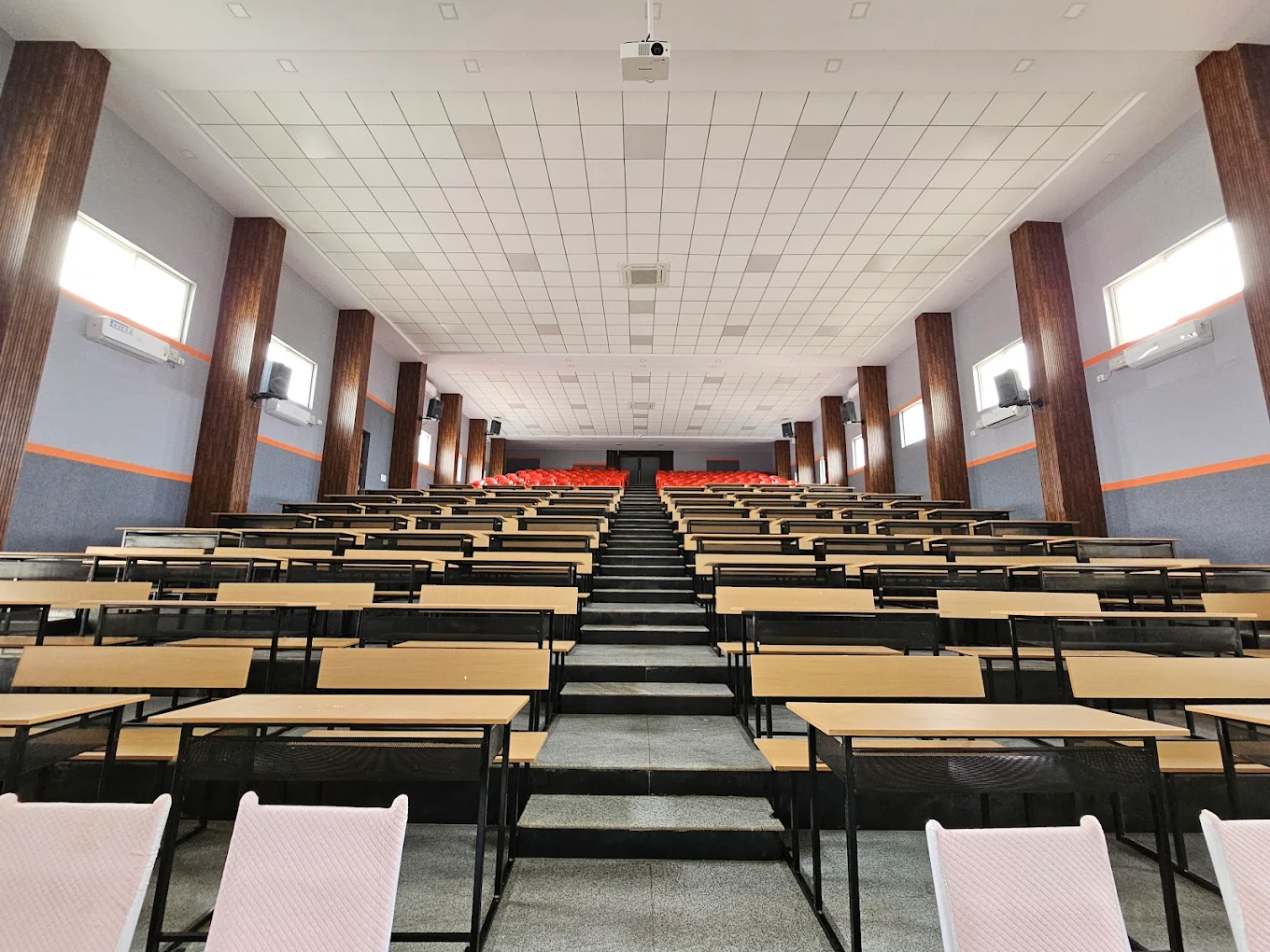 Shimoga Institute of Medical Science, Shimoga - College Image