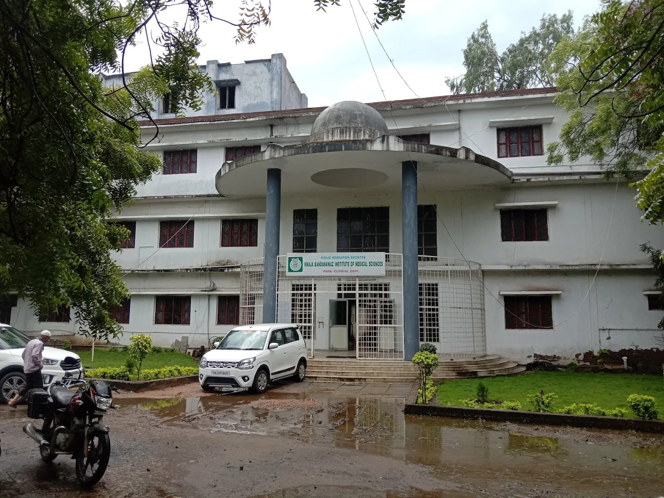 Khaja Bandanawaz University - Faculty of Medical Science, Gulbarga - College Image