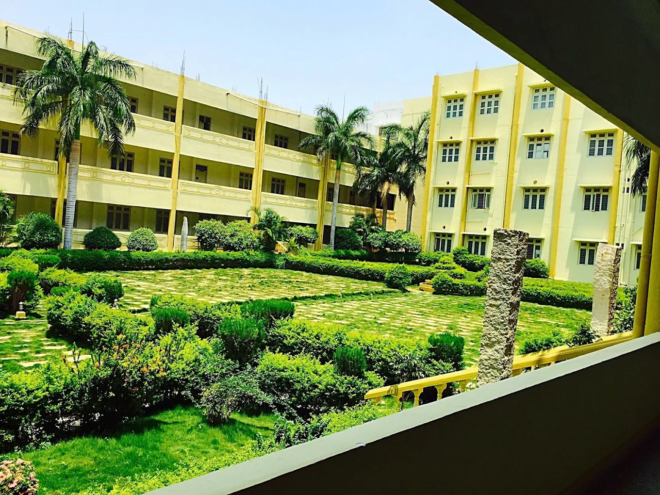 Navodaya Medical College & Hospital, Raichur - College Image