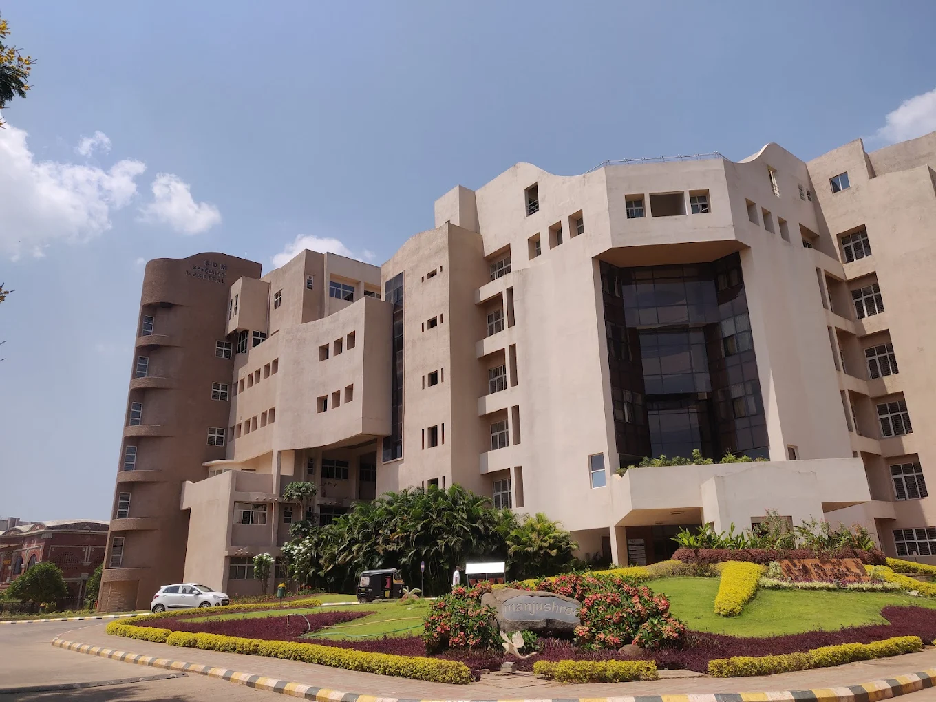 SDM College of Medical Science & Hospital, Sattur - College Image