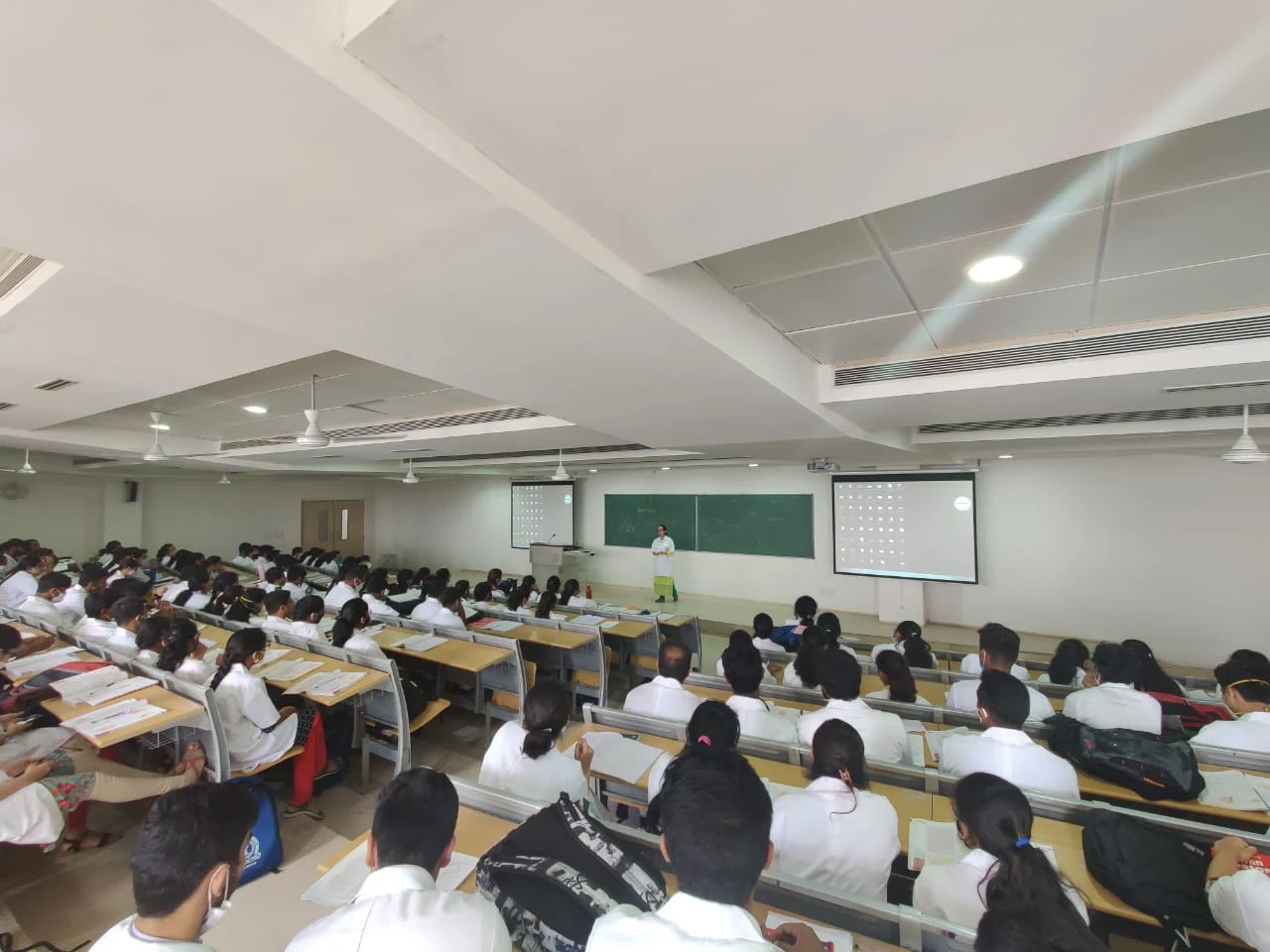 The Oxford Medical College Hospital & Research, Bangalore - College Image