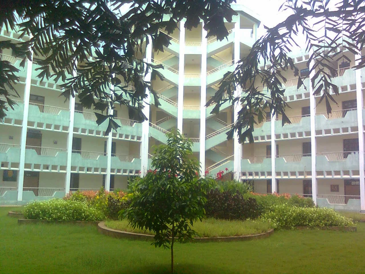 NRI Medical College & Hospital, Guntur - College Image